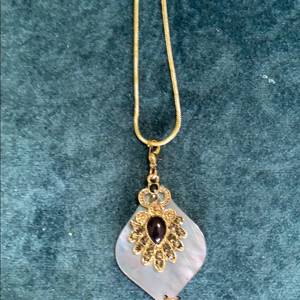 16’ Show Necklace w/ pendant. One of a kind!!